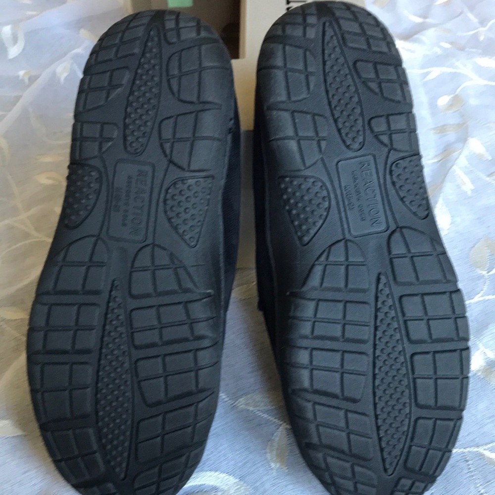 KENNETH COLE Slippers - Picture 6 of 8